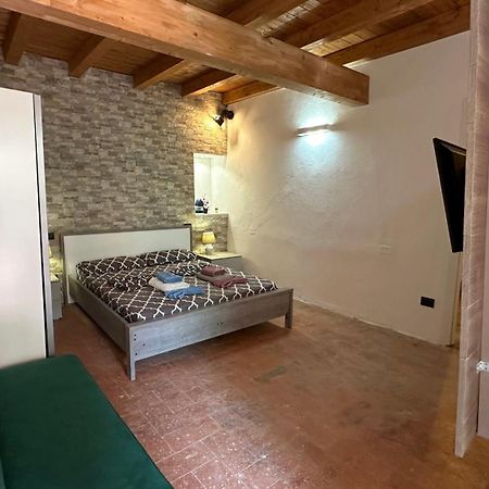 Appartamenti In Centro Storico A 15 Min Dal Lago D'Iseo - Free Wi-Fi - Ac Палаццоло-сулл'Ольо Экстерьер фото